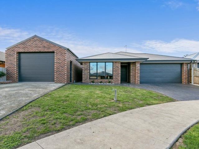 House for sale in Yinnar, Victoria