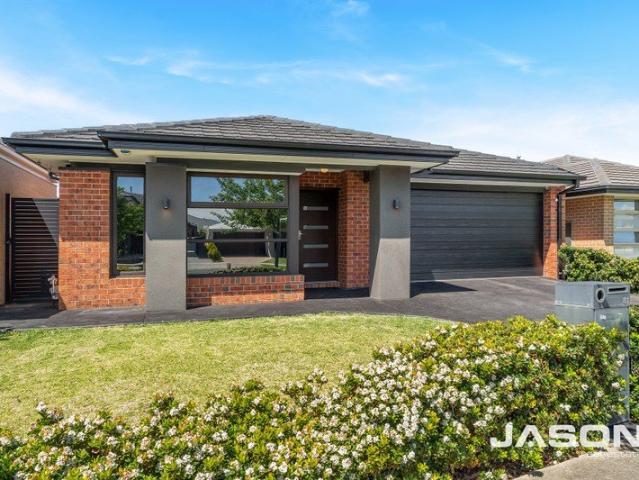 House for sale in Greenvale Gardens, Melbourne