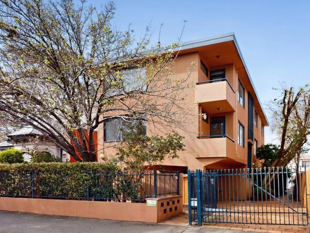 Apartment for rent in Albert Park, Melbourne