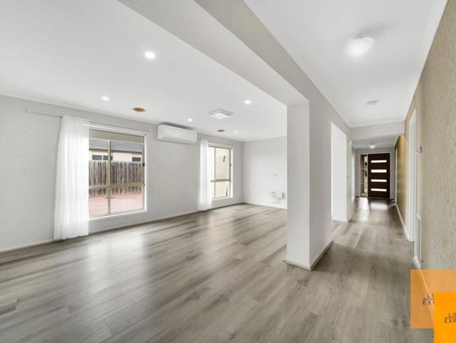 House for rent in Thoroughbred Park, Melbourne