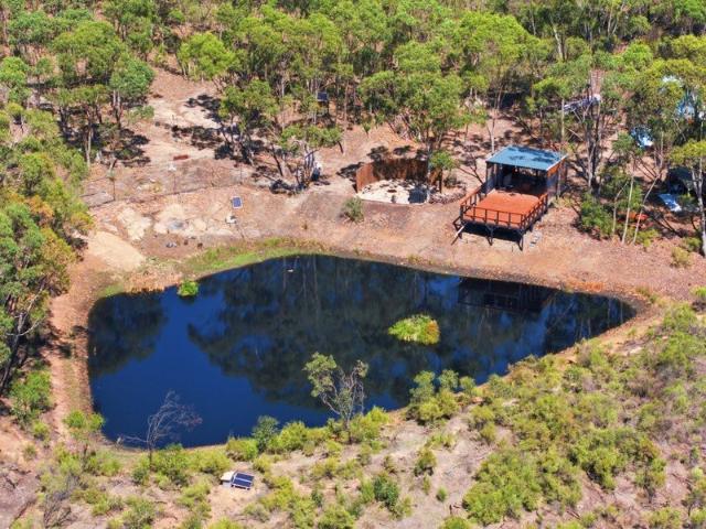 Cottage for sale in Northwood, Victoria