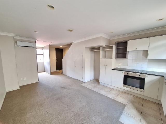 Townhouse for rent in Panmure, Oroua County