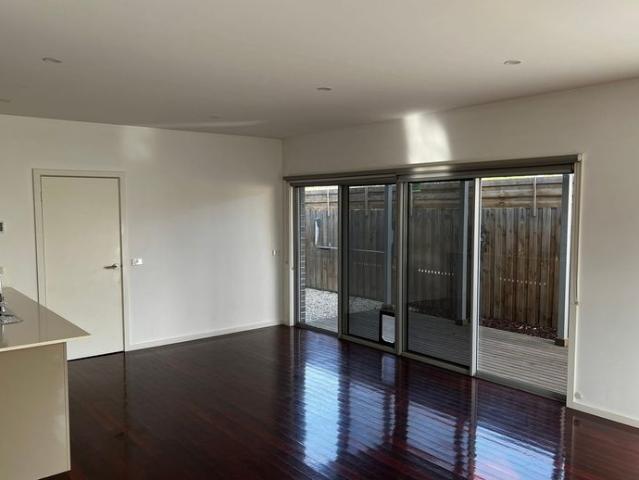 Townhouse for rent in Brooklyn, Melbourne