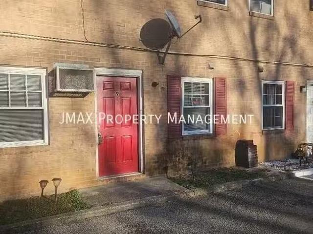Condo for rent in Roanoke