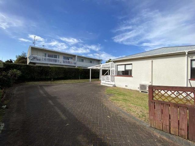 House for rent in The Avenues, Tauranga