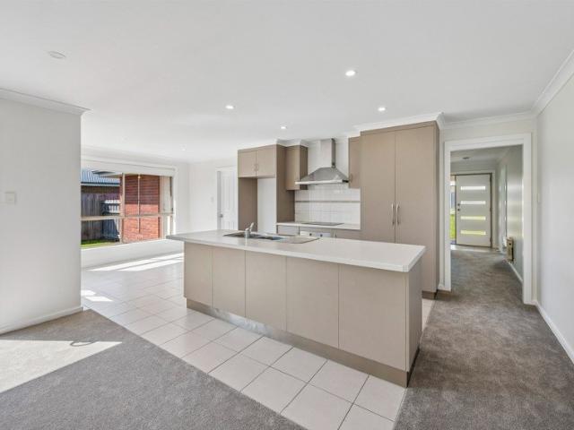 House for rent in George Town