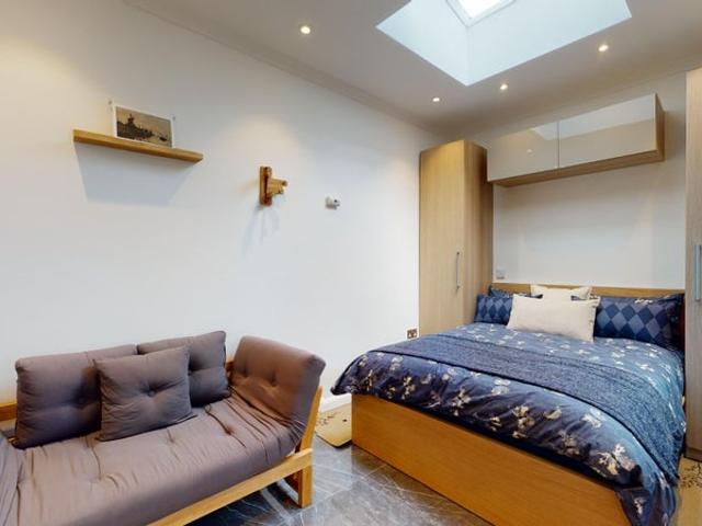Studio for rent in Balham, Greater London