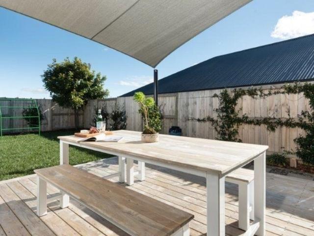 Townhouse for rent in Pyes Pa, Bay Of Plenty