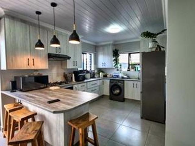 Townhouse for sale in Groot Brak Rivier, Western Cape