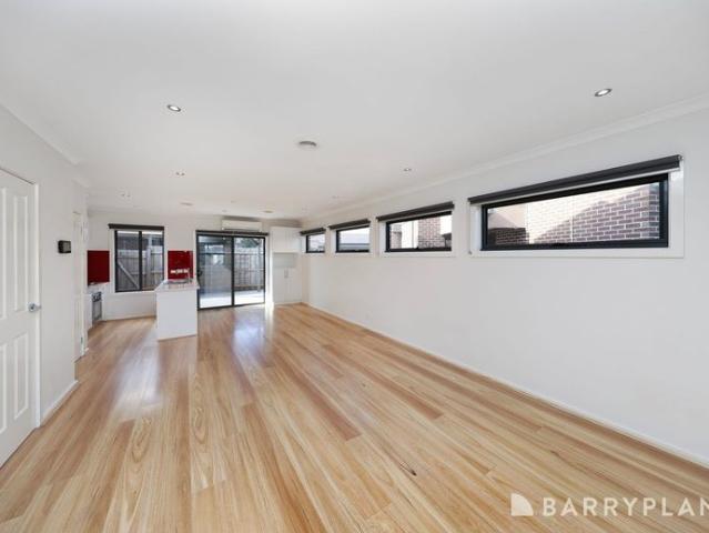 Townhouse for rent in Camerons Creek, Victoria