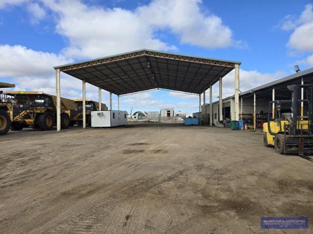 Warehouse for rent in Blackwater