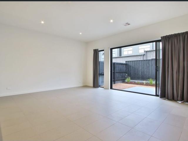 Townhouse for rent in Camerons Creek, Victoria