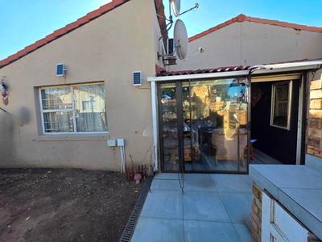 Townhouse for sale in Ekurhuleni, Gauteng