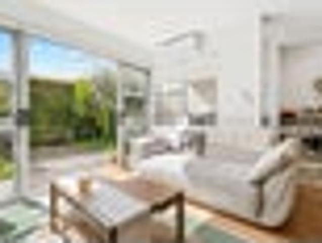 Apartment for sale in Auckland, Oroua County