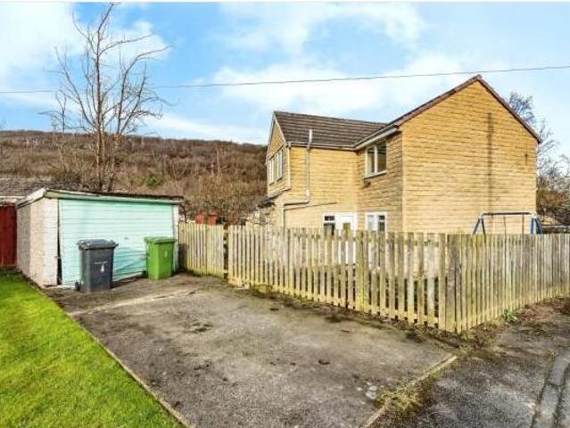 House for rent in Huddersfield, Birkby