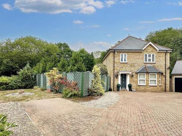 House for sale in Noak Bridge, Essex