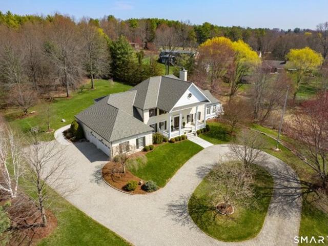 House for sale in Suffield, Connecticut