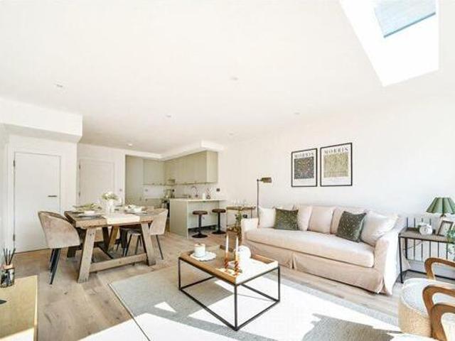 House for sale in Lyons, Greater London