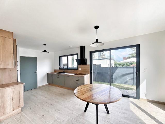 Maison location à Gex, Auvergne-Rhône-Alpes