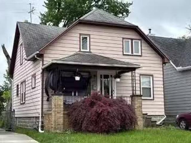 House for sale in Dearborn