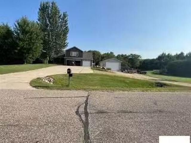 House for sale in Lakeville