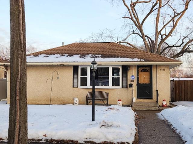 House for sale in Hennepin, Minnesota