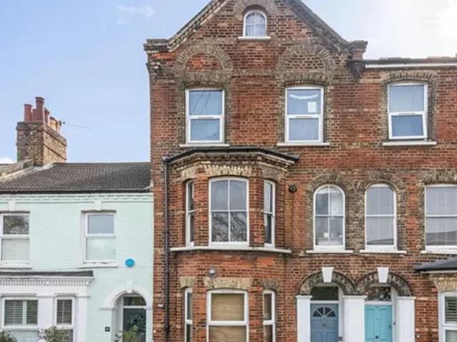 Apartment for rent in Herne Hill, Greater London
