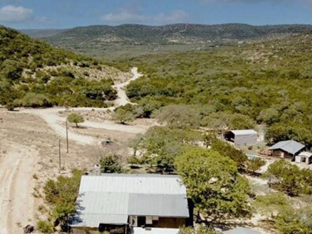 House for sale in Tarpley, Texas