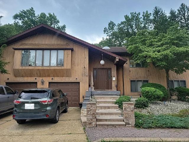 House for sale in Sayreville, New Jersey