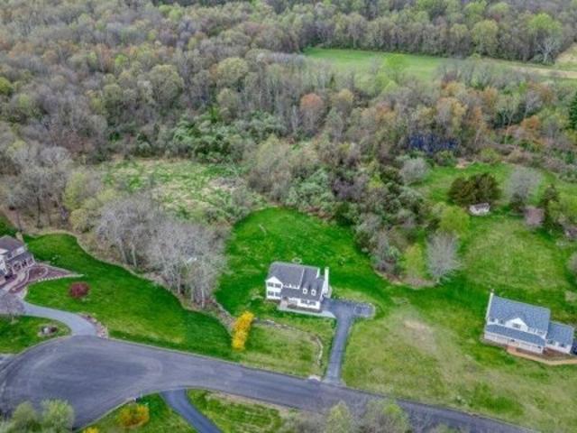House for sale in Lafayette, New Jersey
