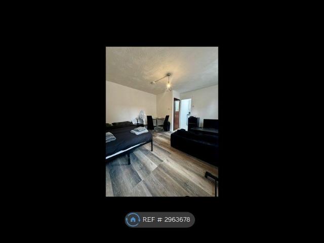 Studio for rent in City Centre, Georgia