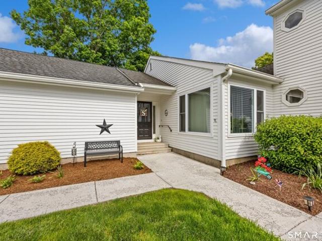 Condo for sale in Oakville, Connecticut