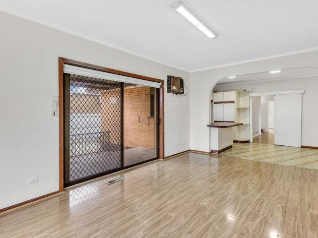 Room for rent in Thomastown, Melbourne