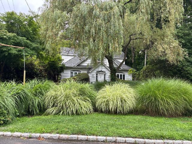 House for sale in Smithtown, New York