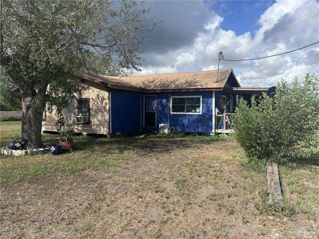 House for sale in Santa Rosa, Texas