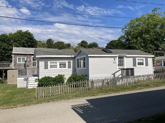 Condo for sale in Cataumet, Massachusetts