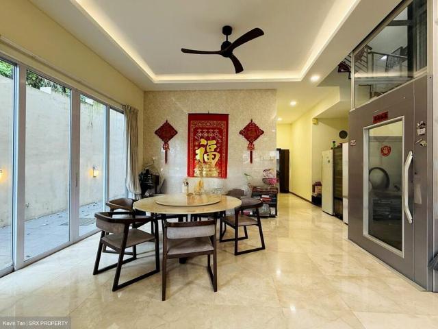 Condominium for sale in Thomson