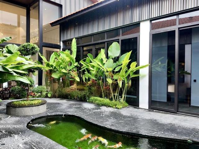 Detached House for sale
