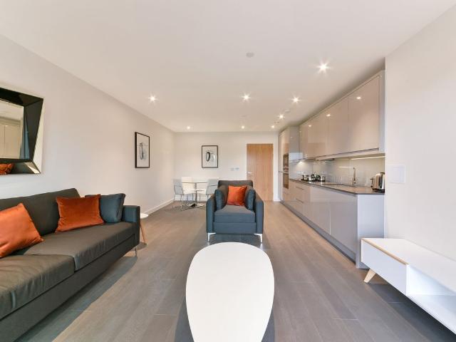 Apartment for rent in Colindale Gardens, Greater London