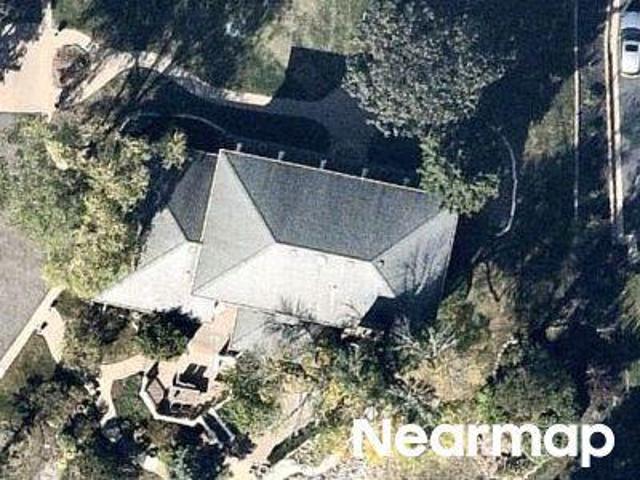 House for sale in Inverness, Illinois