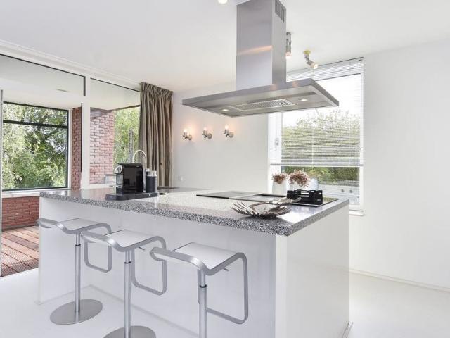 Appartement te huur in Notenbuurt, Den Haag