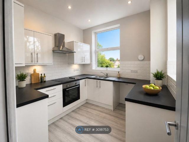 Apartment for rent in New Ferry, Wirral