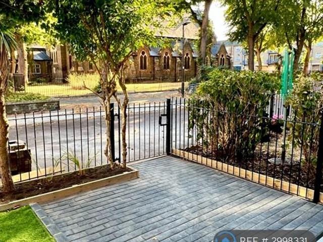 Apartment for rent in Old Kent Road, Greater London