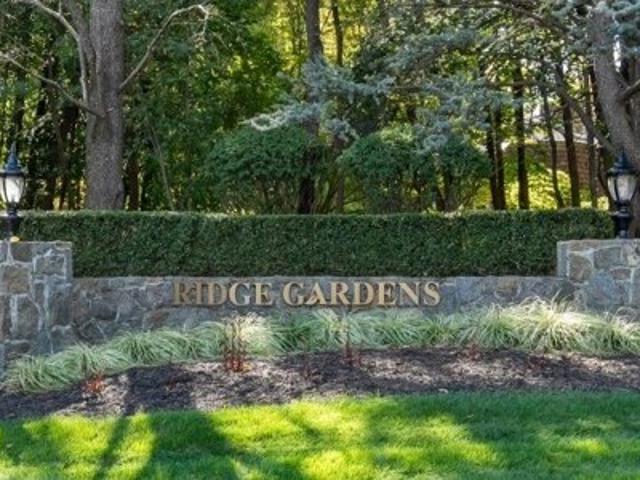Condo for sale in Mahwah, New Jersey