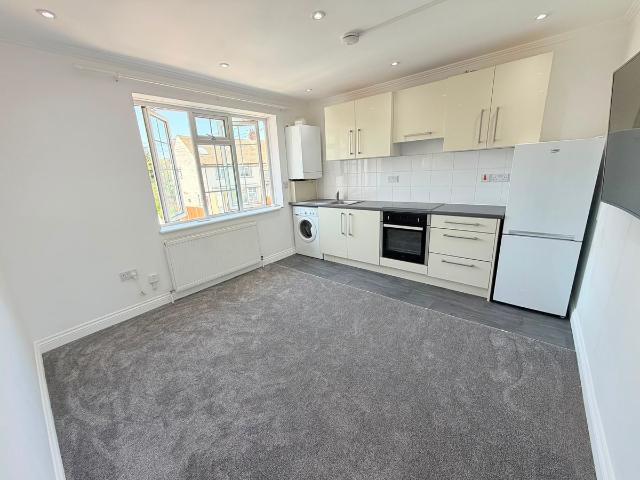 Apartment for rent in London Borough of Ealing, Greater London