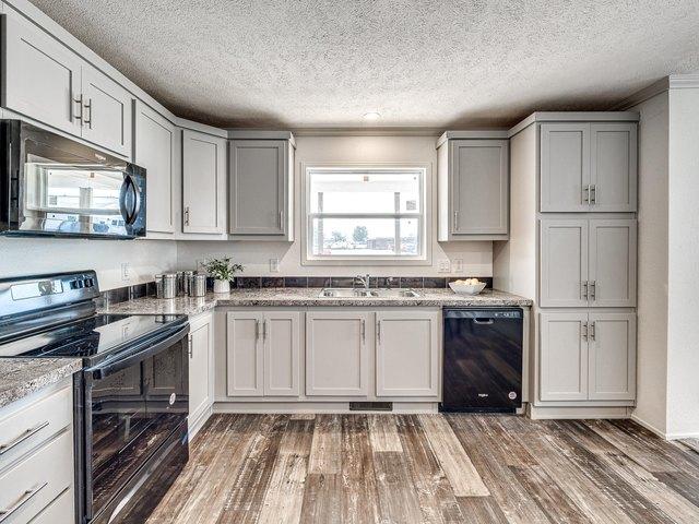 House for sale in Stone, Missouri