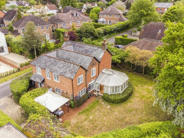 House for rent in Wrecclesham, Fole