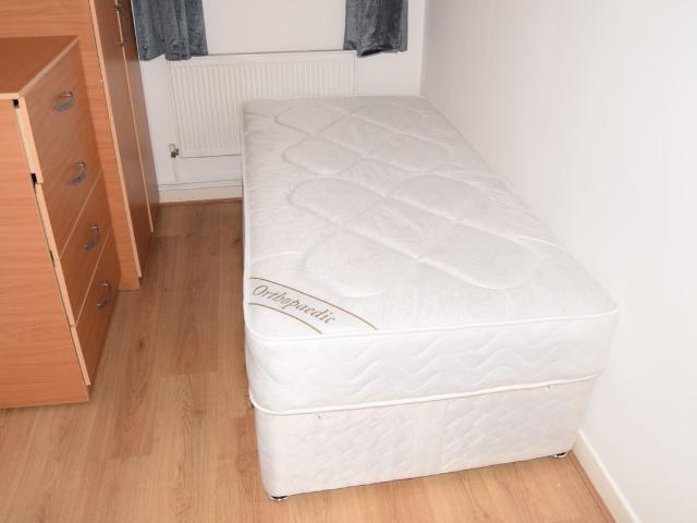 House for rent in Mansford Estate, Bethnal Green