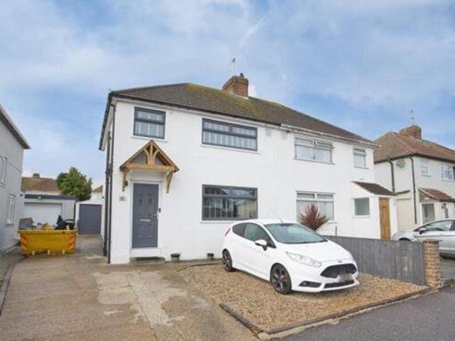 House for sale in Mill Hill, Ash