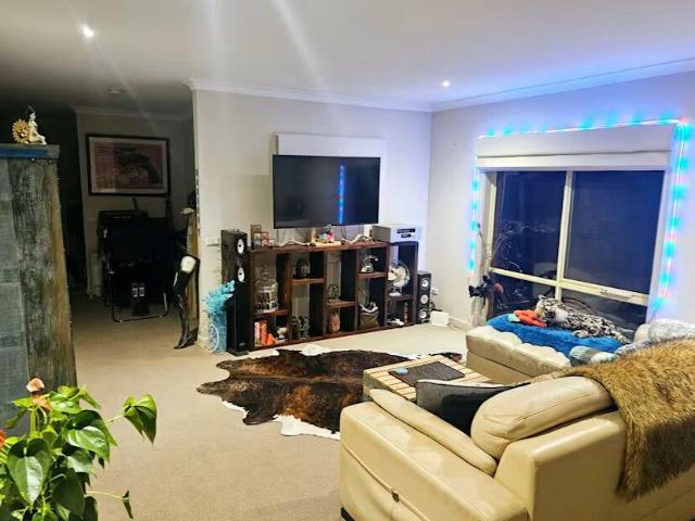 Room for rent in Camerons Creek, Victoria